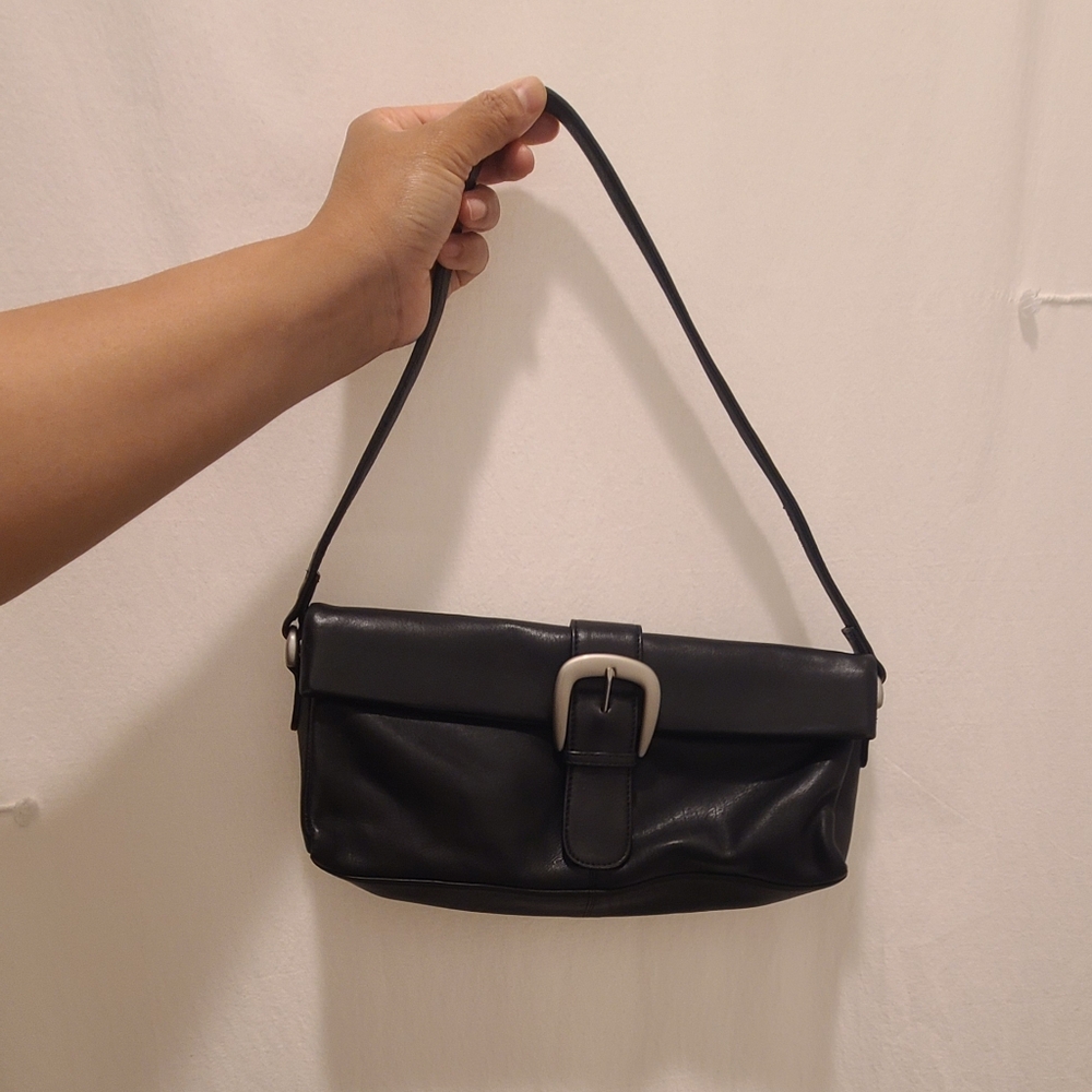 Black ILI Shoulder Bag
